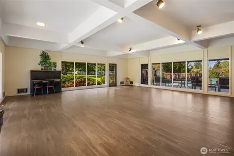11008 NE 68th Street Kirkland WA 98033