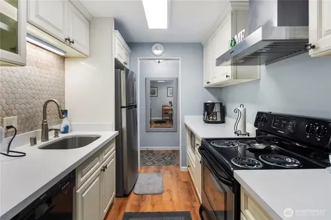 11008 NE 68th Street Kirkland WA 98033