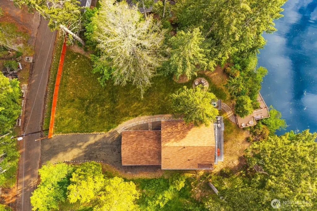61 E Orchard Beach Drive Grapeview WA 98546