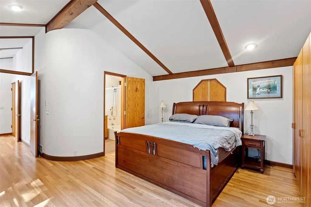 19611 NE Redmond Road Redmond WA 98053