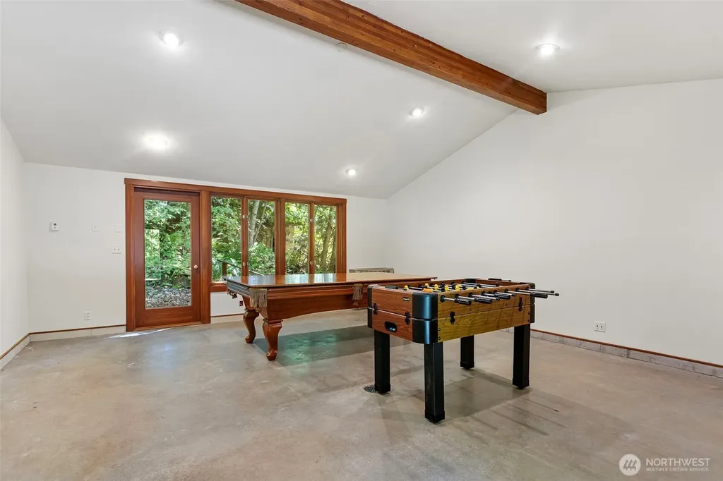 19611 NE Redmond Road Redmond WA 98053