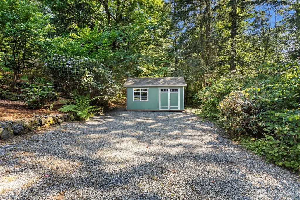 19611 NE Redmond Road Redmond WA 98053