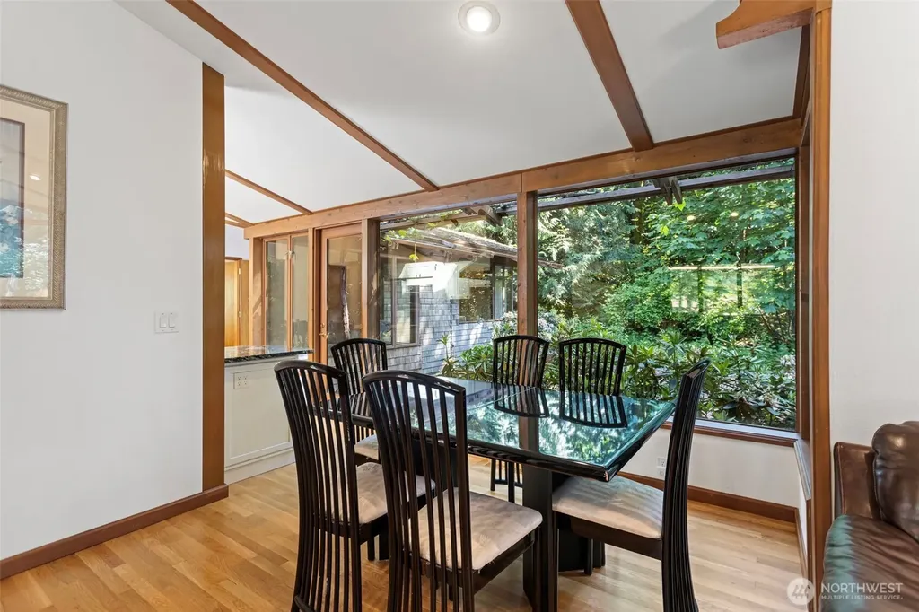 19611 NE Redmond Road Redmond WA 98053