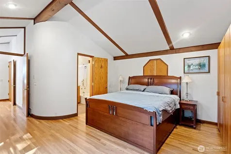 19611 NE Redmond Road Redmond WA 98053