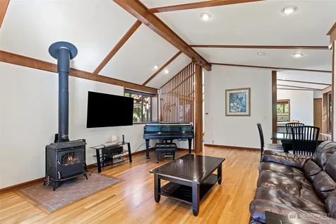 19611 NE Redmond Road Redmond WA 98053