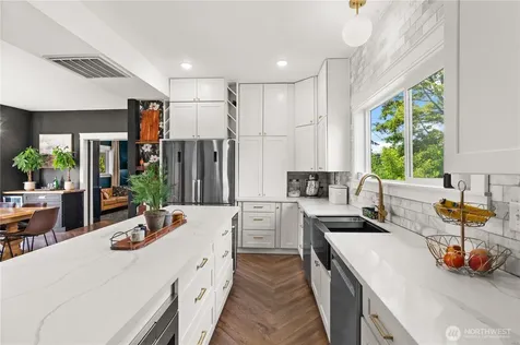 3637 A Street Tacoma WA 98418