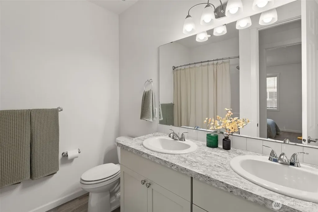 6541 Seaglass Avenue SE Port Orchard WA 98367