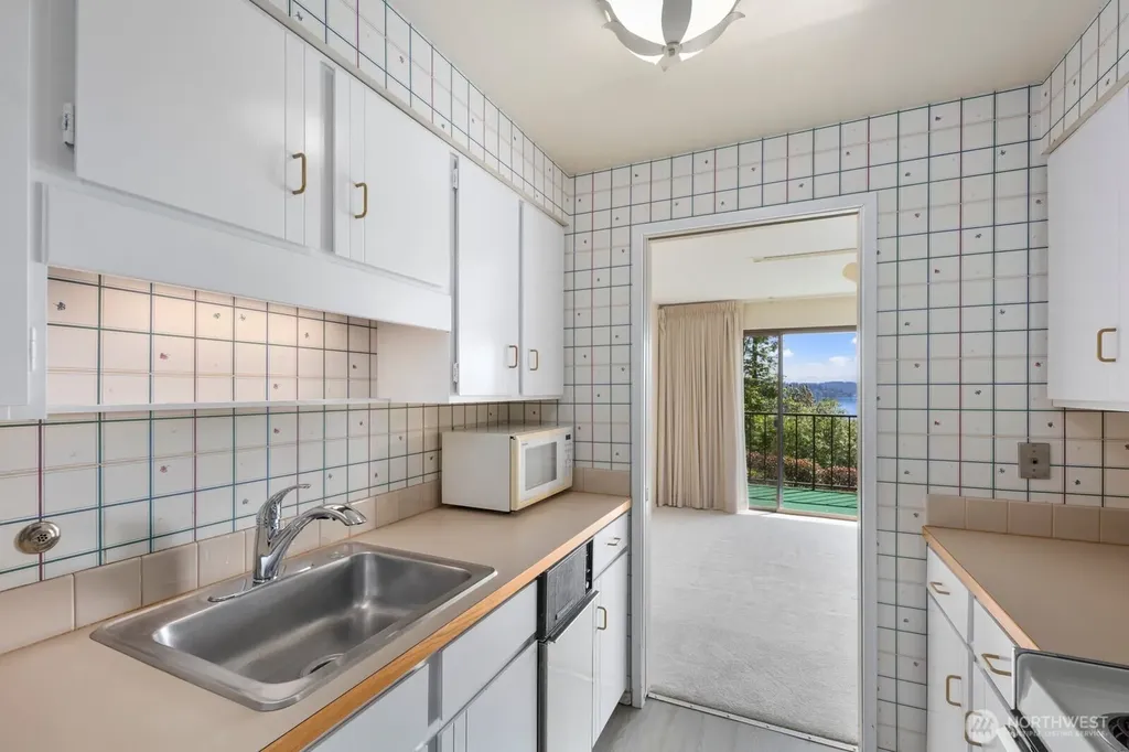8001 Sand Point Way NE Seattle WA 98115