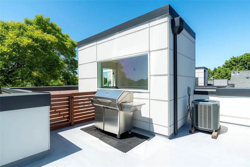 110 22nd Avenue S Seattle WA 98144