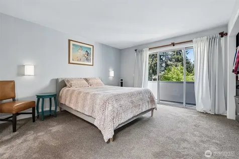17001 Inglewood Road NE Kenmore WA 98028