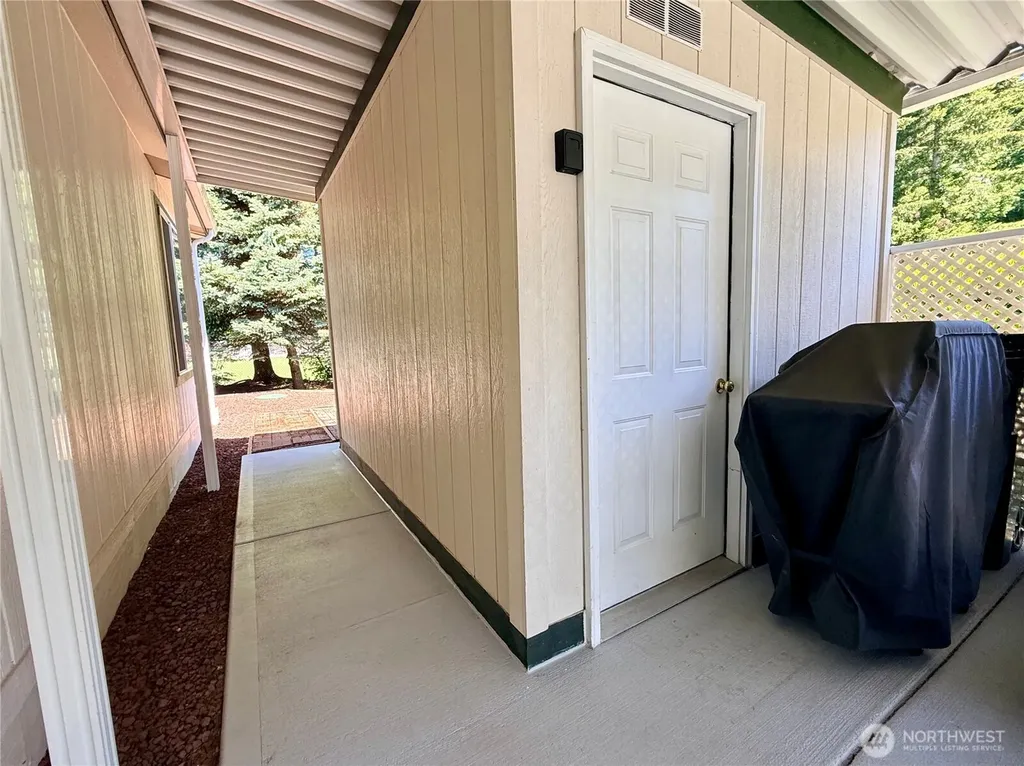 2514 Alonda Lane NE Olympia WA 98516