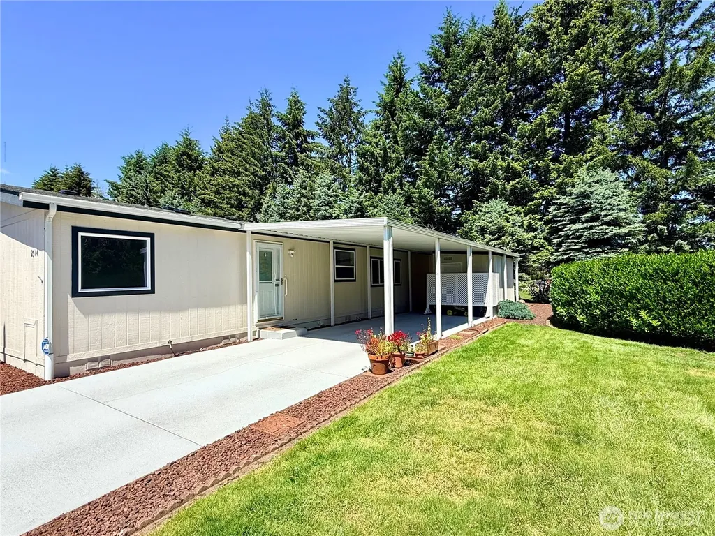 2514 Alonda Lane NE Olympia WA 98516