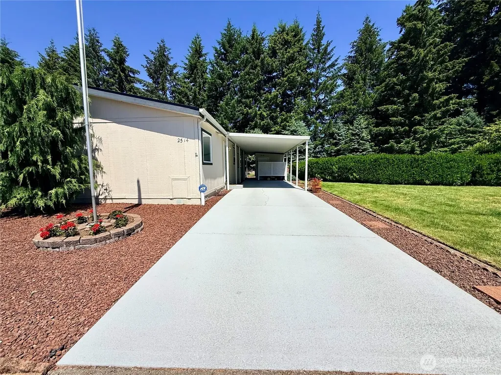 2514 Alonda Lane NE Olympia WA 98516