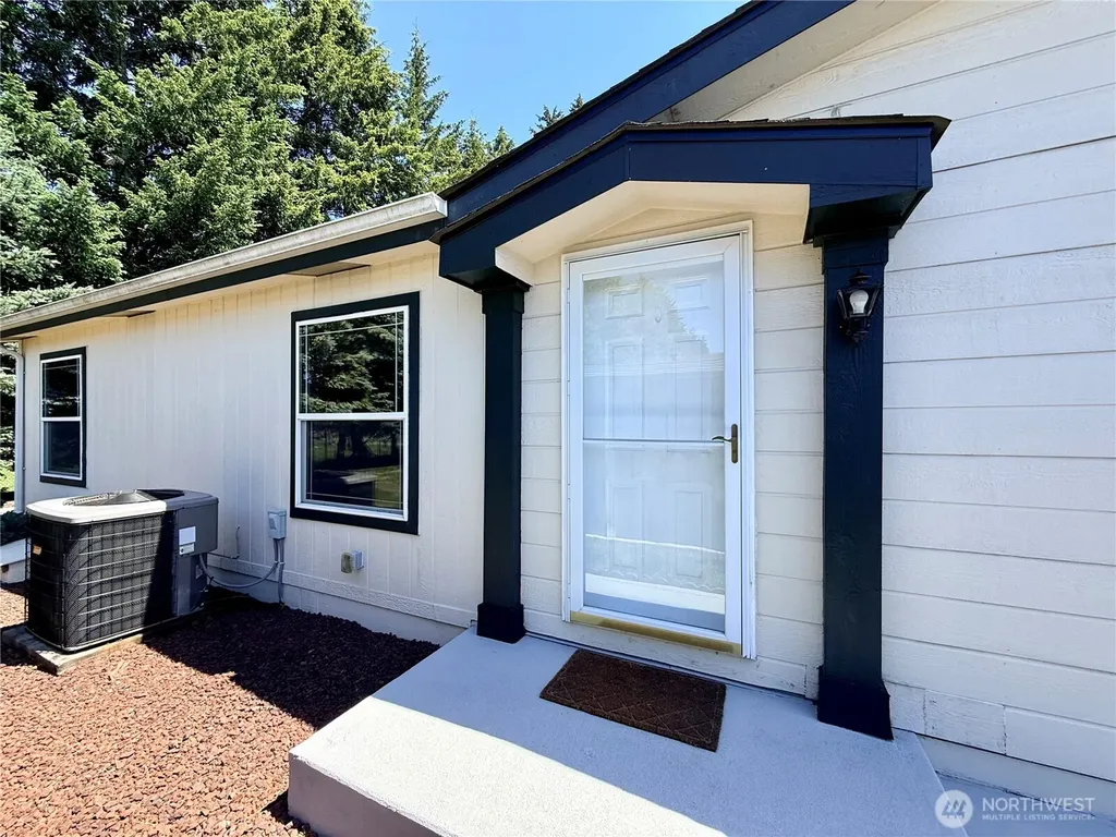 2514 Alonda Lane NE Olympia WA 98516