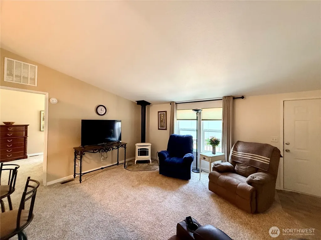 2512 Alonda Lane NE Olympia WA 98516