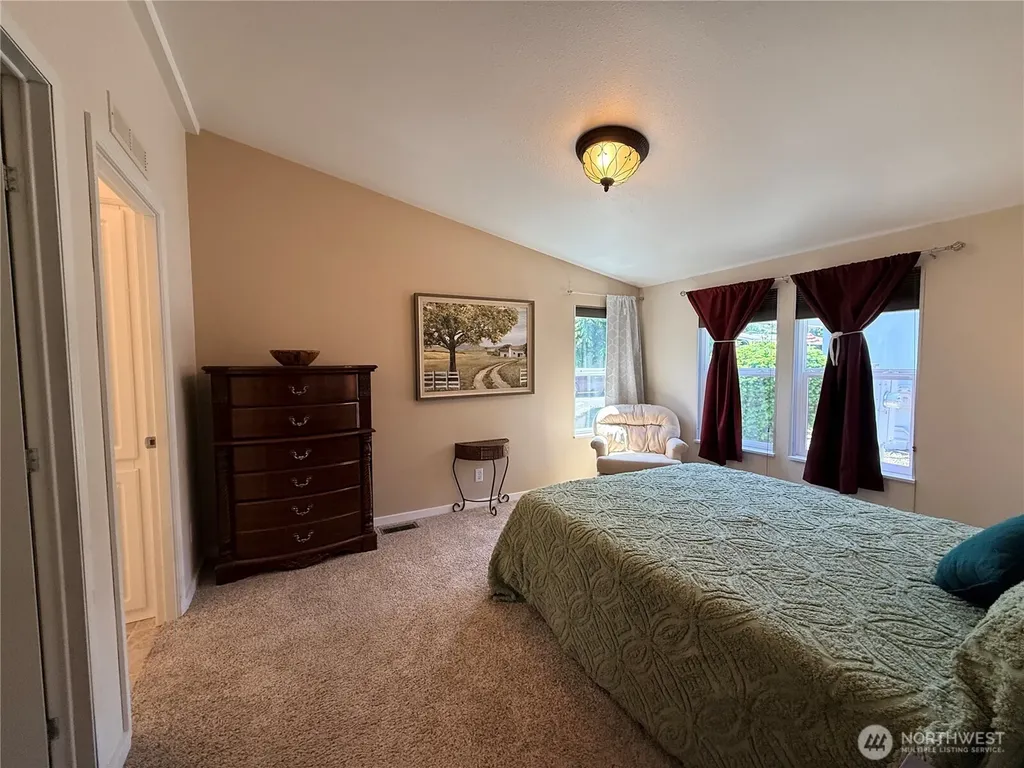 2512 Alonda Lane NE Olympia WA 98516