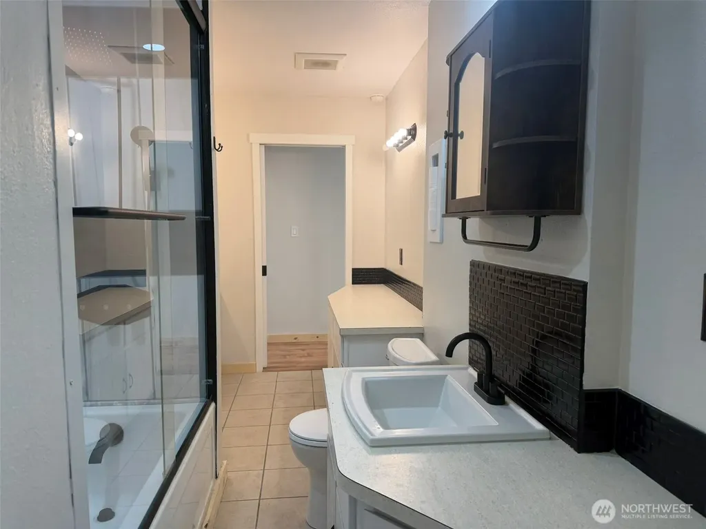 500 N 12th Avenue Kelso WA 98626