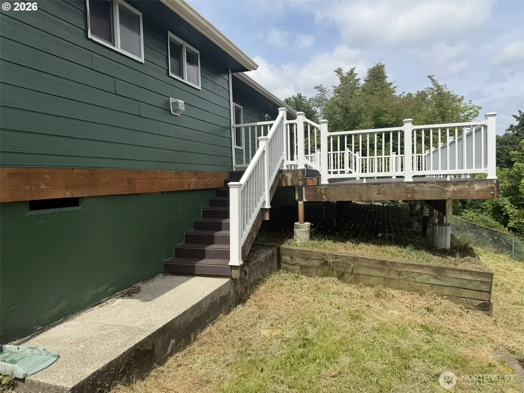 500 N 12th Avenue Kelso WA 98626