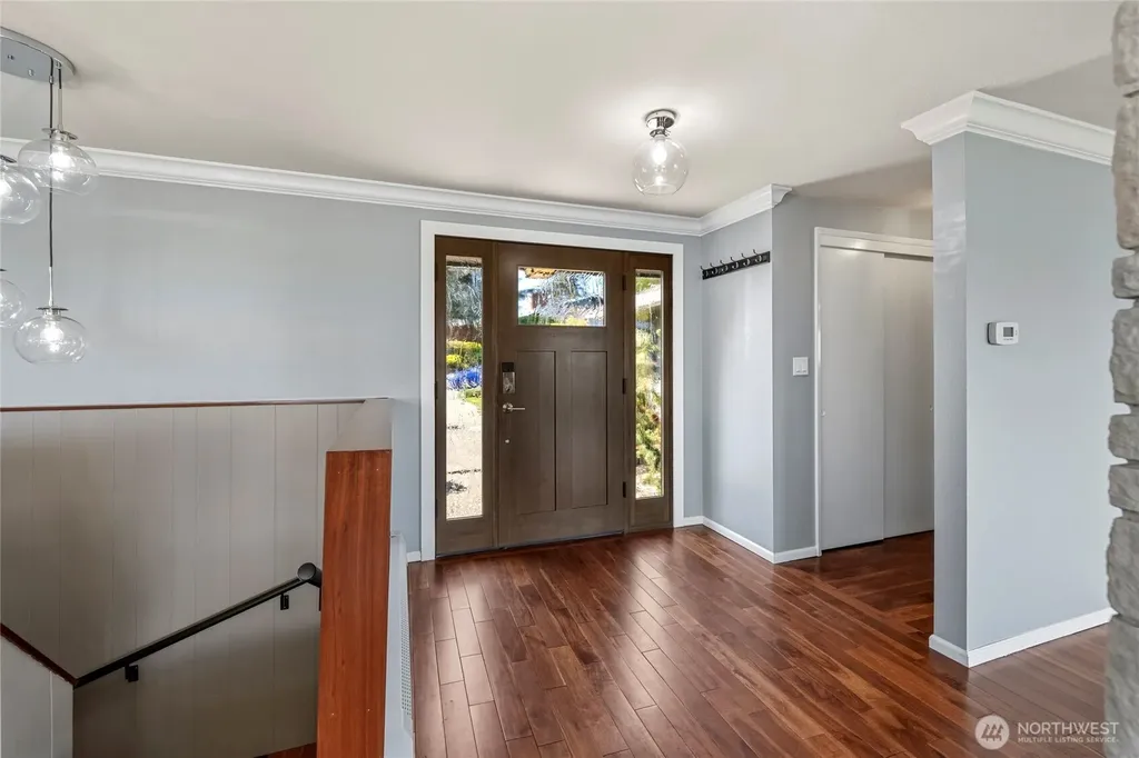 12103 Hilynn Drive Burlington WA 98233