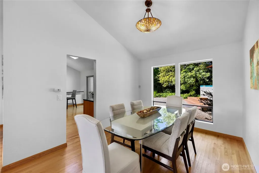 13800 SE 21st Street Bellevue WA 98005