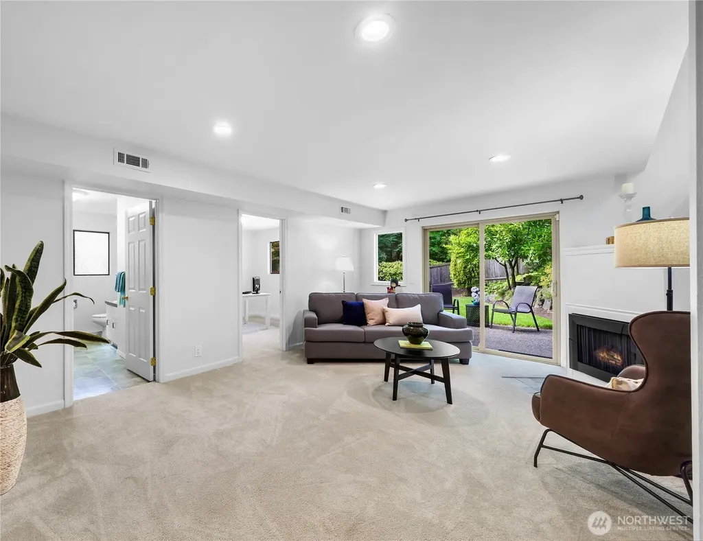 13800 SE 21st Street Bellevue WA 98005