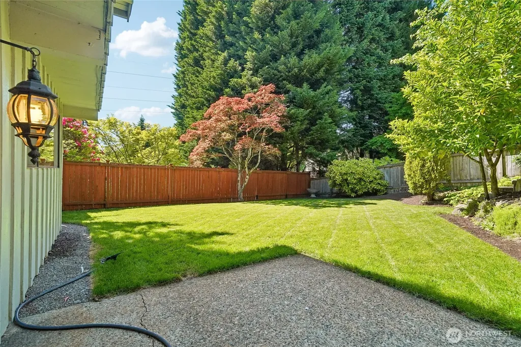13800 SE 21st Street Bellevue WA 98005