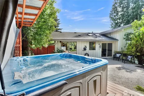 13800 SE 21st Street Bellevue WA 98005