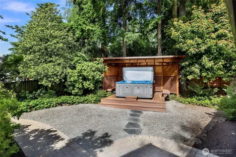 13800 SE 21st Street Bellevue WA 98005
