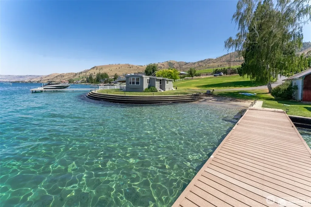43 Gold Coast Lane Chelan WA 98816
