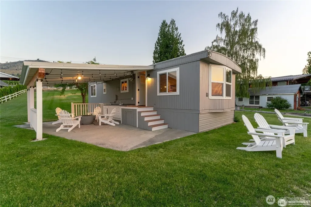 43 Gold Coast Lane Chelan WA 98816