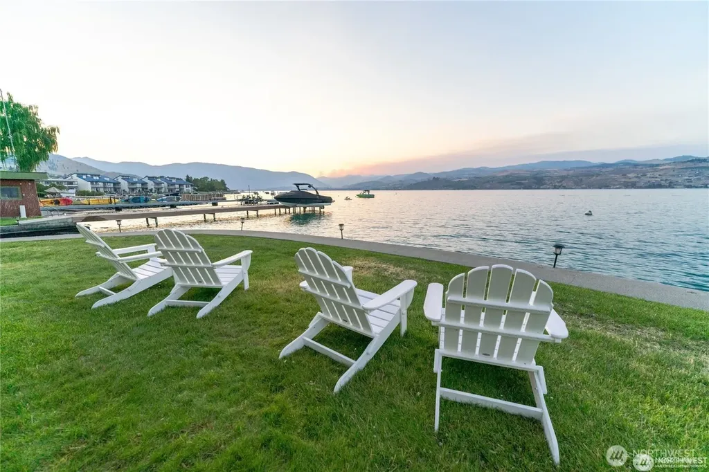 43 Gold Coast Lane Chelan WA 98816