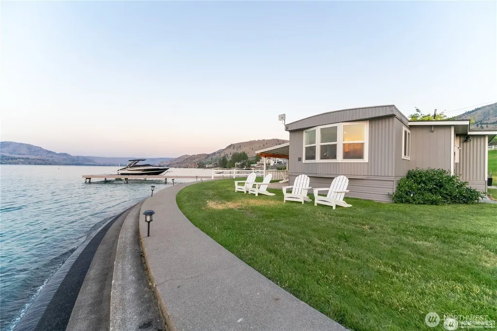 43 Gold Coast Lane Chelan WA 98816