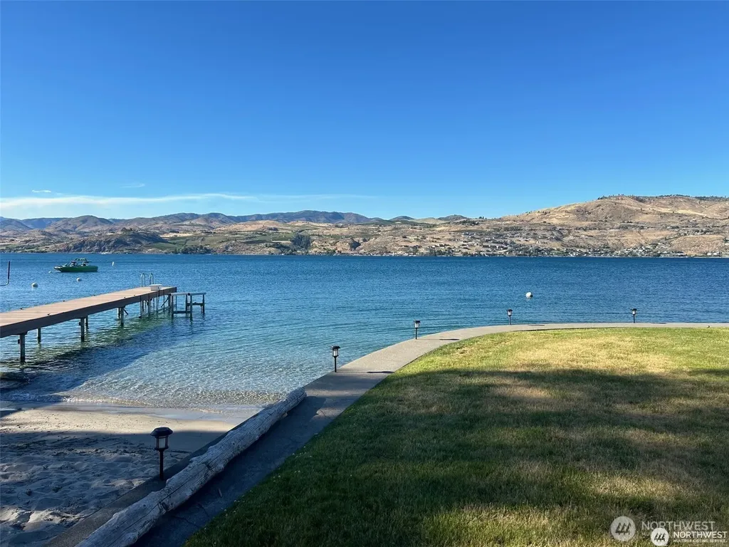 43 Gold Coast Lane Chelan WA 98816