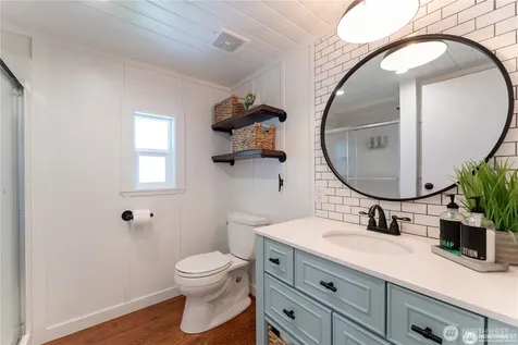 43 Gold Coast Lane Chelan WA 98816