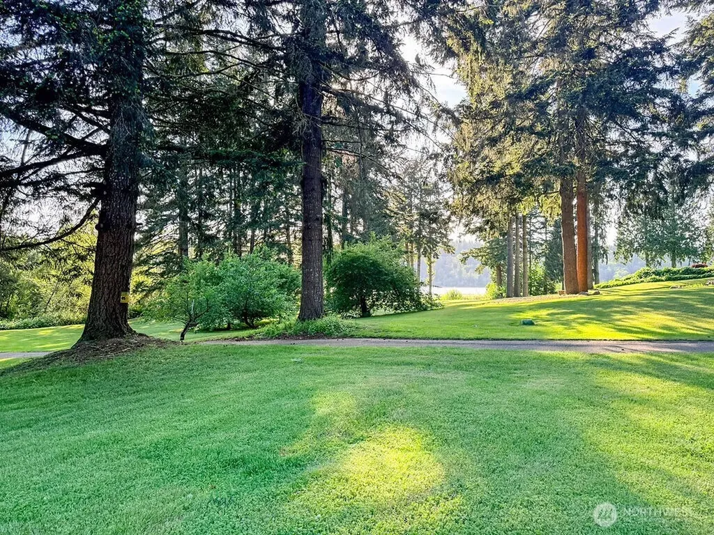 8610 Long Lake Road SE Port Orchard WA 98367
