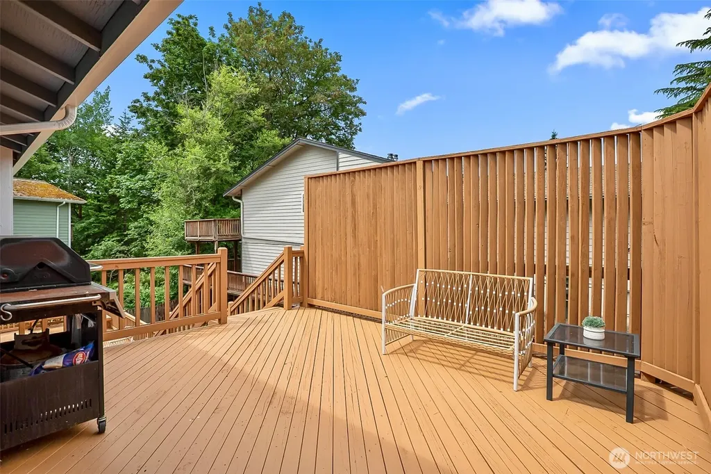 6164 NE 192nd Street Kenmore WA 98028
