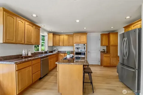 6164 NE 192nd Street Kenmore WA 98028