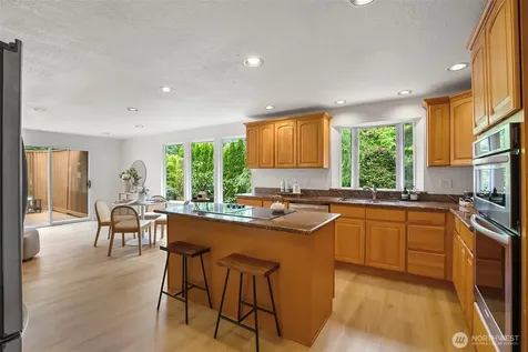 6164 NE 192nd Street Kenmore WA 98028