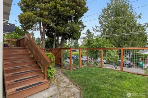 6533 20th Avenue NE Seattle WA 98115