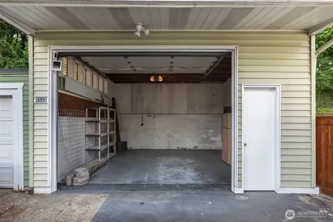6533 20th Avenue NE Seattle WA 98115