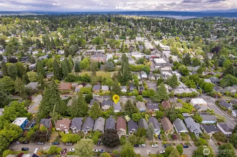 6533 20th Avenue NE Seattle WA 98115