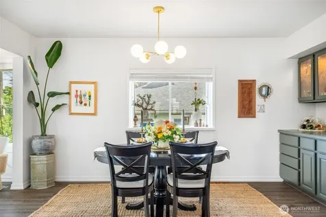 6533 20th Avenue NE Seattle WA 98115