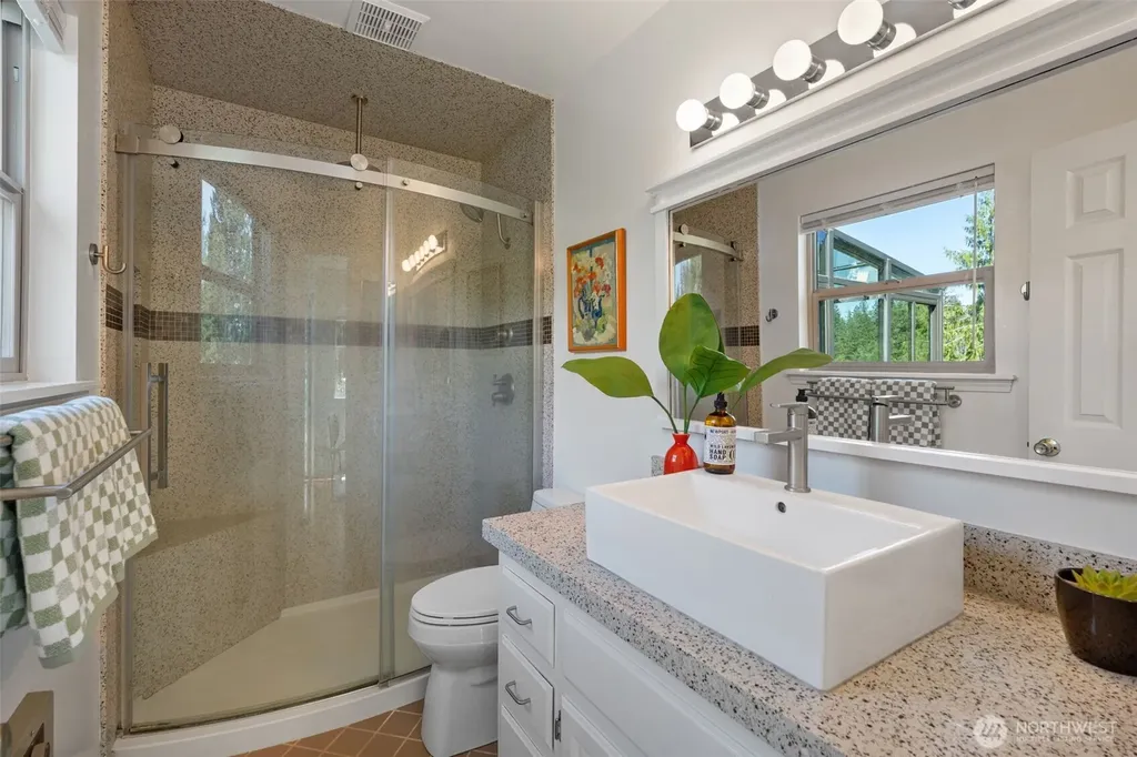200 N Cove Road Shelton WA 98584