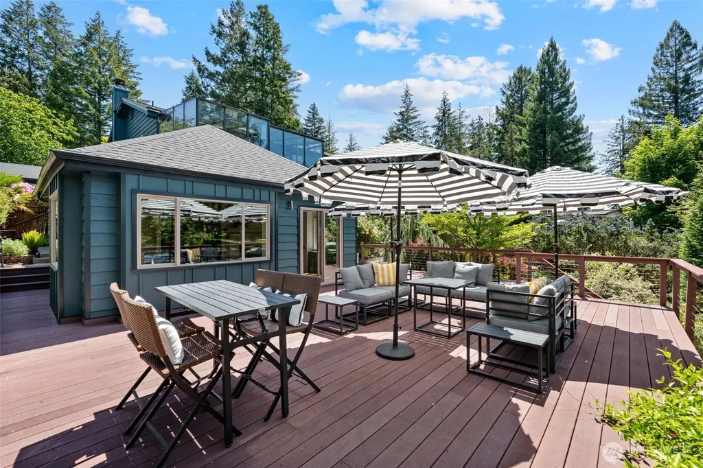 200 N Cove Road Shelton WA 98584