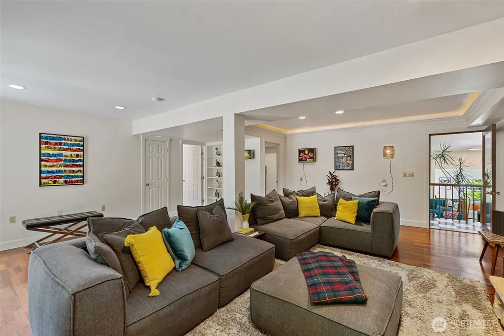 200 N Cove Road Shelton WA 98584