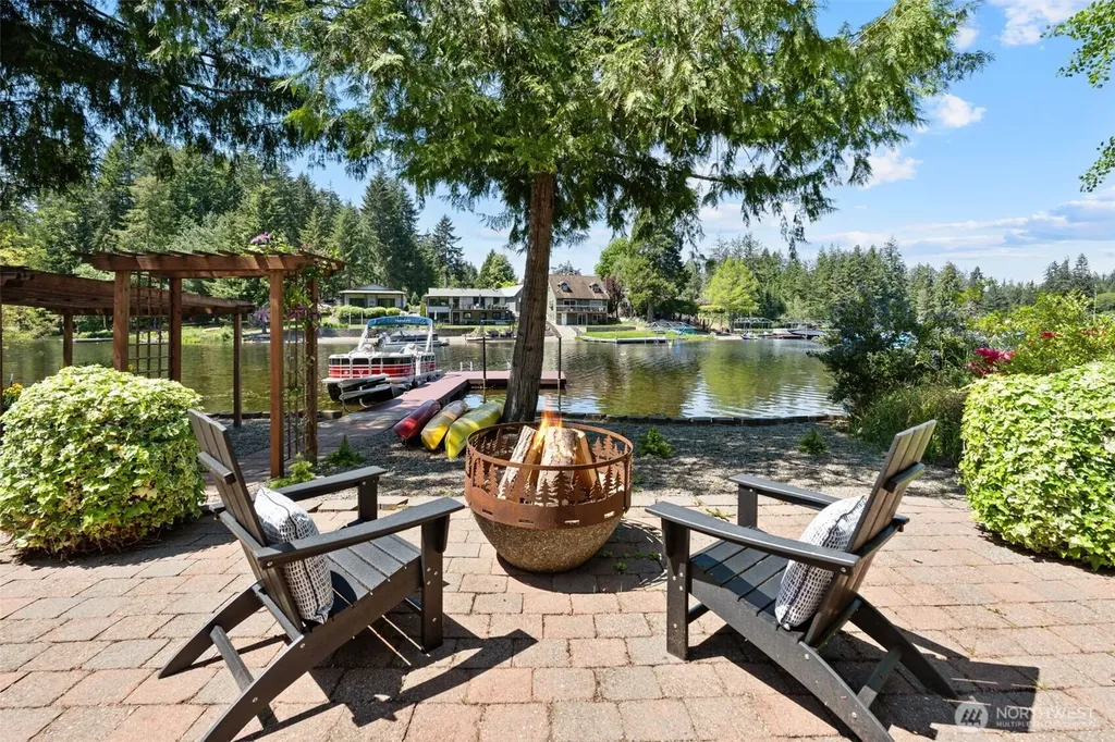 200 N Cove Road Shelton WA 98584