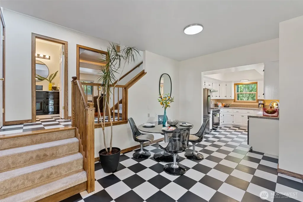 200 N Cove Road Shelton WA 98584
