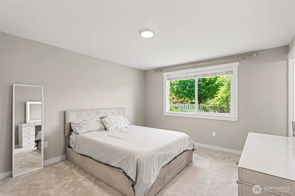 28605 30th Avenue S Federal Way WA 98003