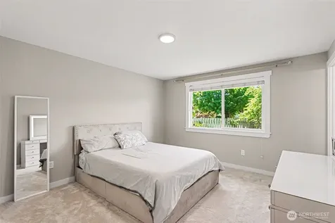 28605 30th Avenue S Federal Way WA 98003