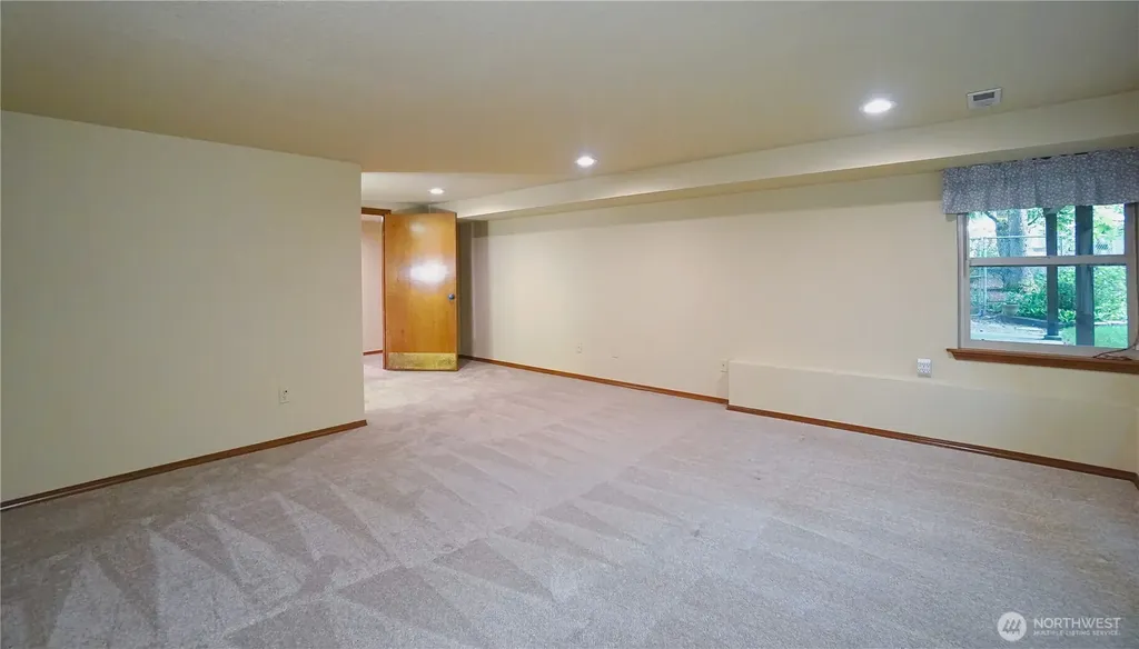 28316 190th Avenue SE Kent WA 98042